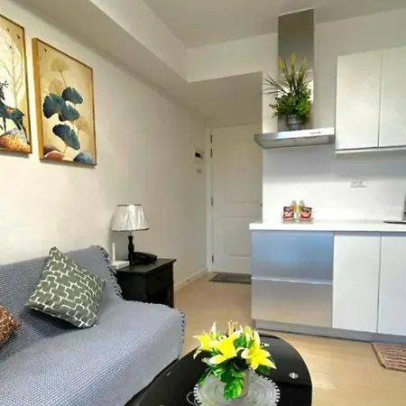 Azure Urban Resort Condo In Paranaque