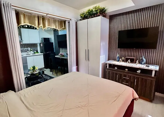 Azure 1br Next To Mall, Near & Airport * Manila